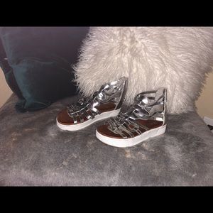 Gladiator platform sandal